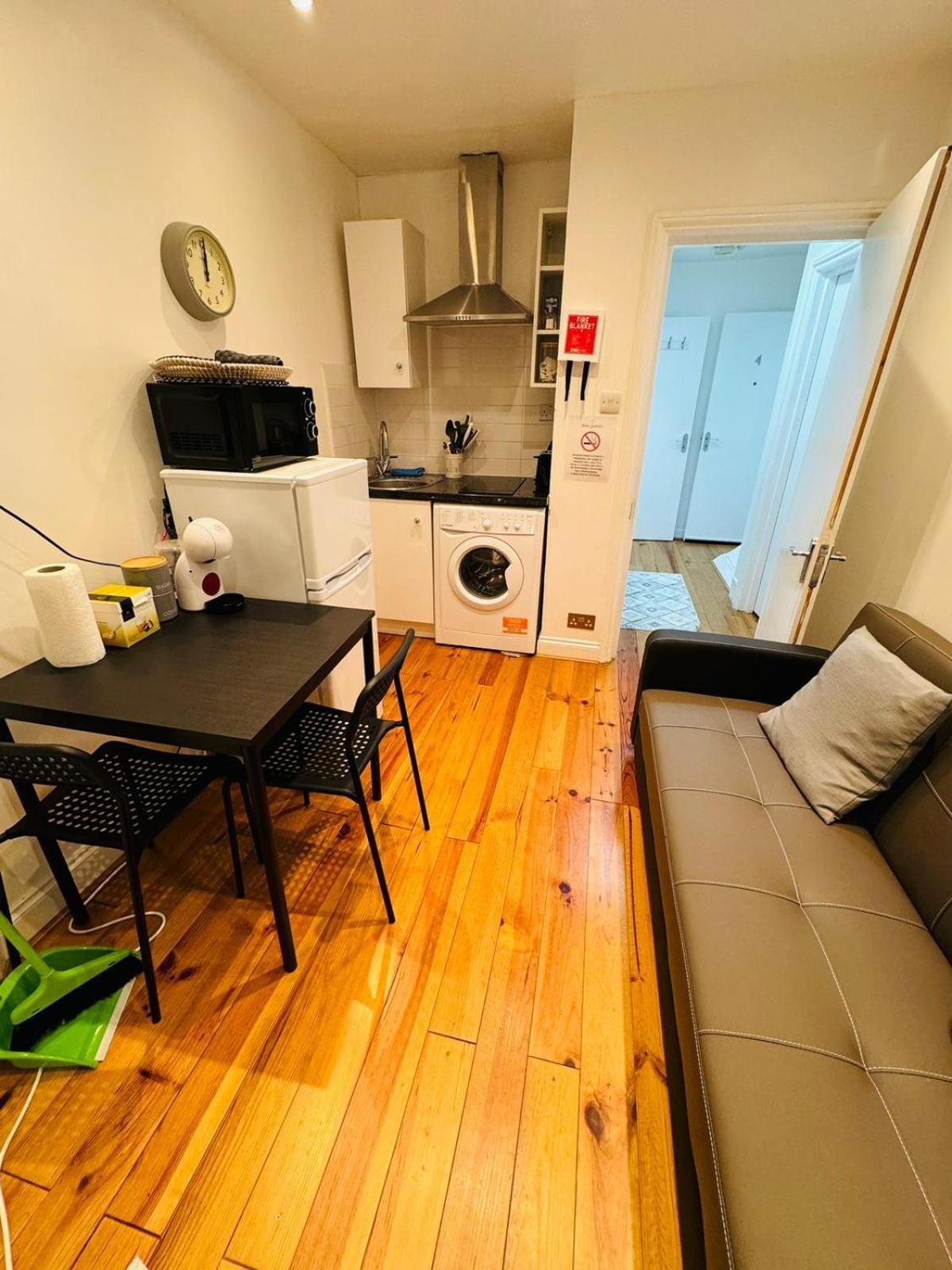 Notting Hill Guest Flat Lejlighed Ealing Værelse billede